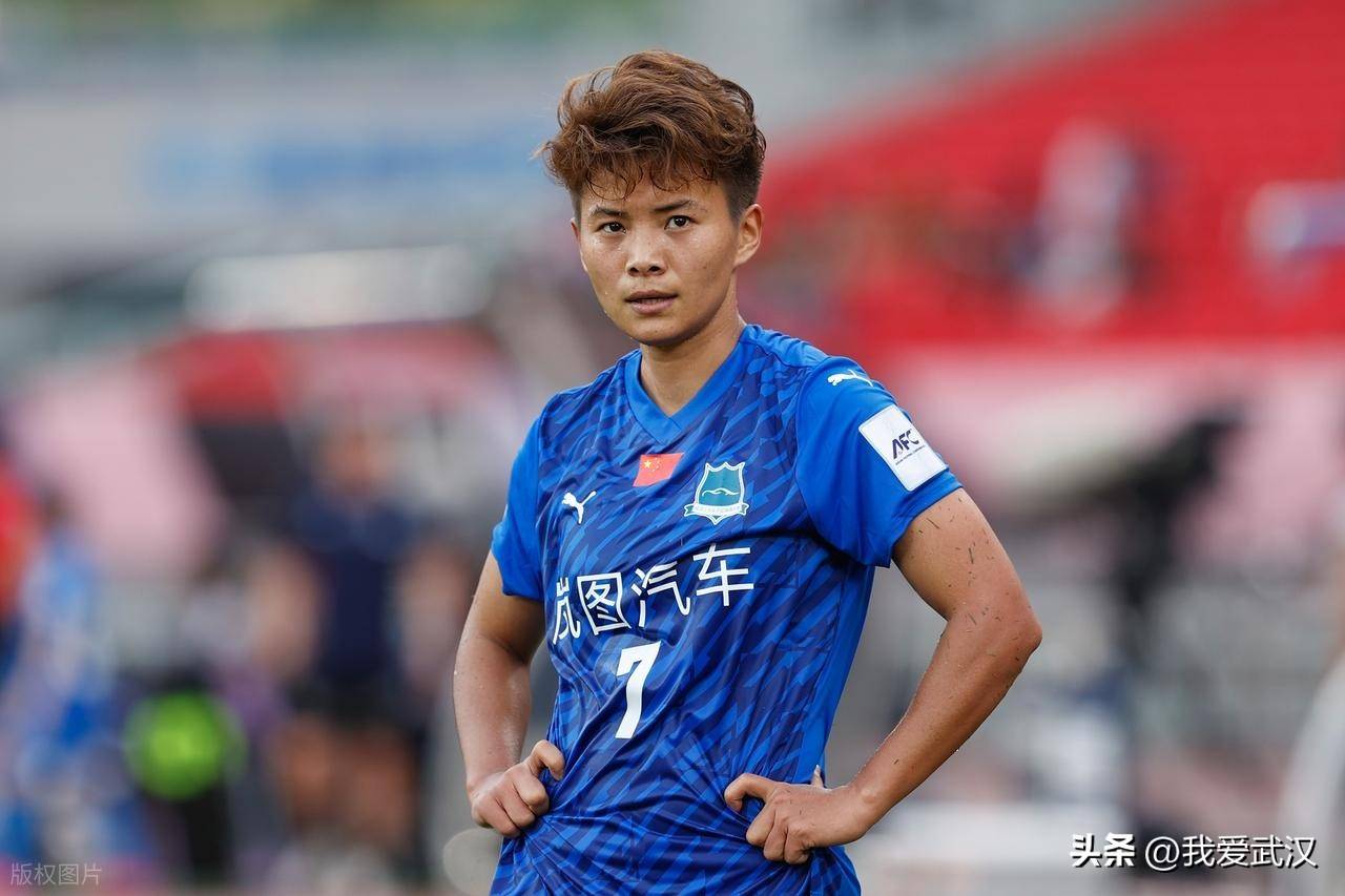 东北女足势如破竹！球队士气高涨备战(军道杀拳穿林北腿铁拳无敌)